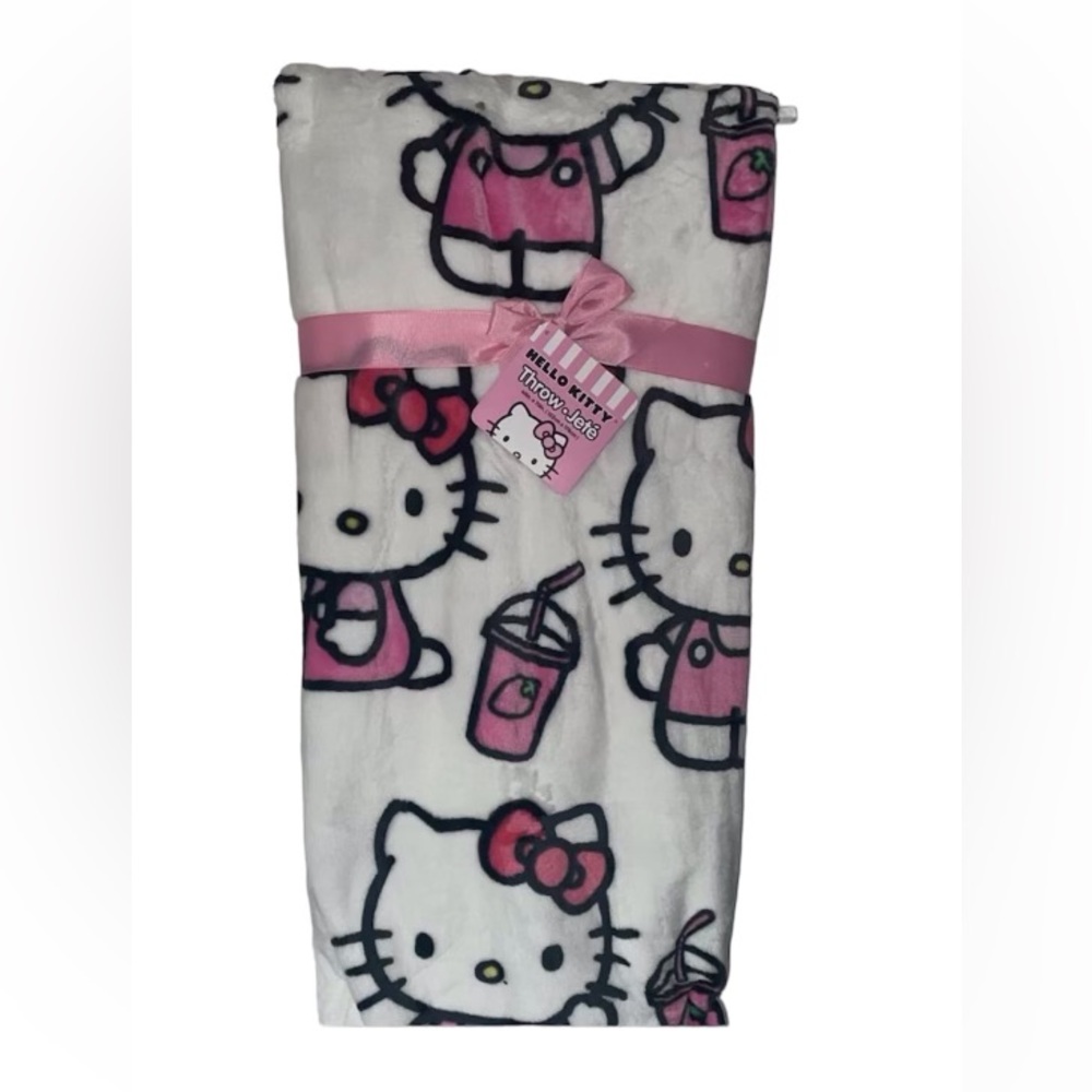 Hello kitty blanket